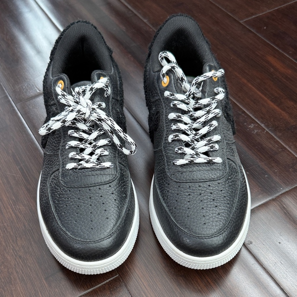 John Geiger GF-01 Black Leather sneakers size 6